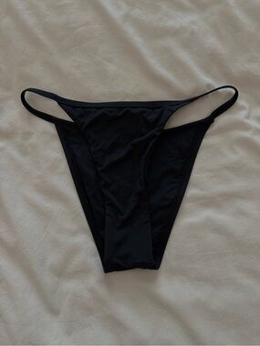 Monday swimwear Kauai bottom black